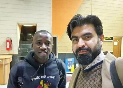 یک بازیکن کامرونی برای مذاکره با تراکتور وارد تبریز شد