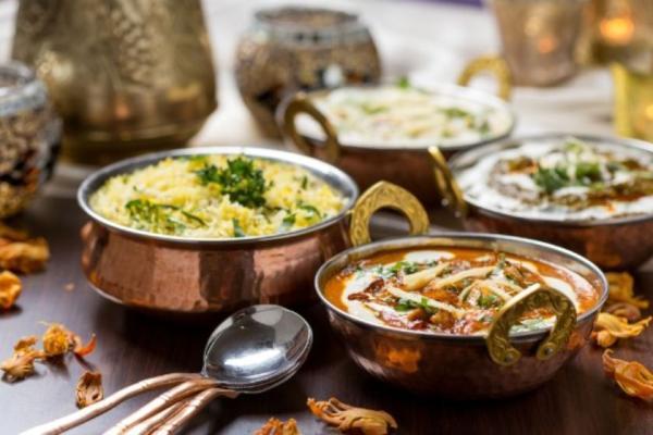 تور بمبئی: غذاهای محلی دهلی؛ از آلو چات تا مرغ تندوری (قسمت سوم)