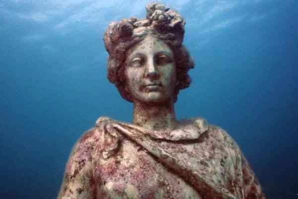 تور ایتالیا ارزان: سفری به بایا، شهر زیر آب در ایتالیا